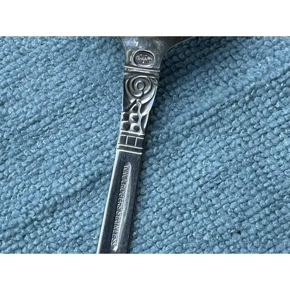 Oneida LTD Brookwood Pierced Serving Spoon Stainless Slotted Vegetable Spoon